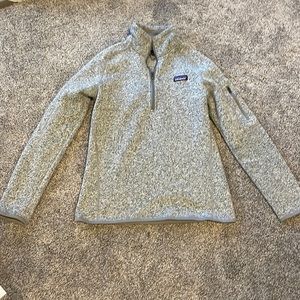 Patagonia women’s pullover